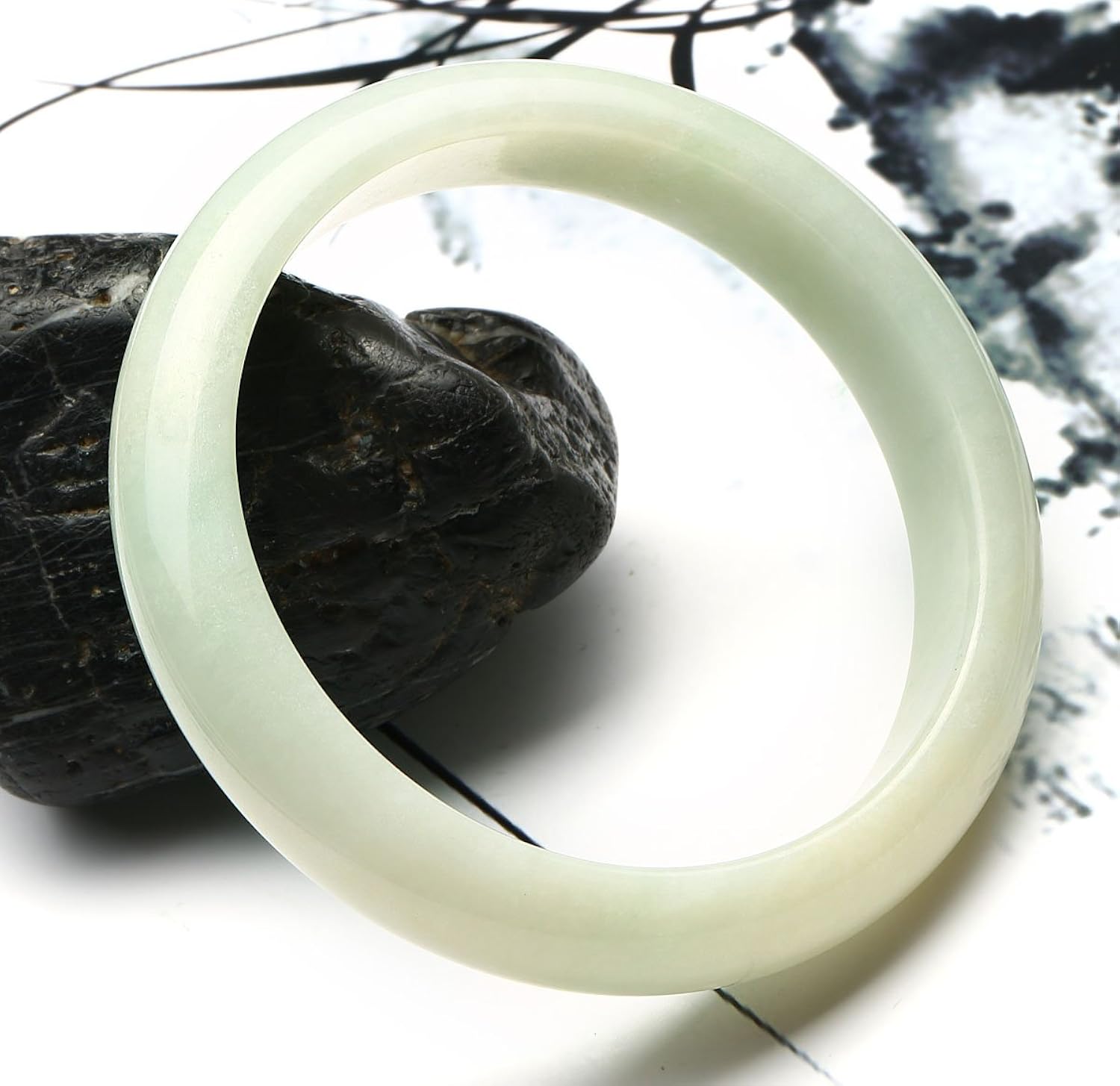 七彩云南 天然翡翠a货 糯种手镯圆镯55.7mm 国检证书 30424